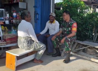 Salut! Serda Yuniaro Zebua Beri Motivasi Warga Binaannya yang Cacat Fisik