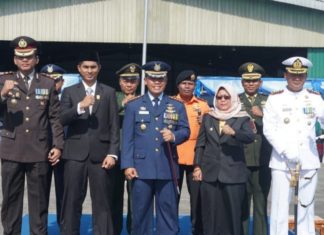 Hadiri Upacara HUT TNI Ke-74, Wabup Ngesti Berharap TNI Semakin Jaya