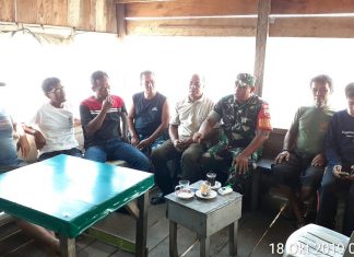 Jelang Musim Utara, Babinsa Serda Erwin Ingatkan Nelayan Utamakan Keselamatan