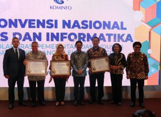 Kado” Penghargaan dari Kemenkominfo RI Jelang HUT JNE Ke-29 Tahun
