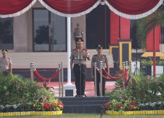 KAPOLDA KEPRI PIMPIN SERAH TERIMA JABATAN DANSAT BRIMOB, KABID KEU DAN KAYANMA POLDA KEPRI