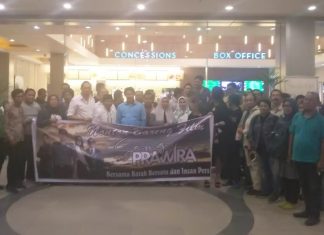 Ketum Batak Bersatu Nonton Bareng Insan Pers dan Apresiasi Film ‘Sang Prawira’