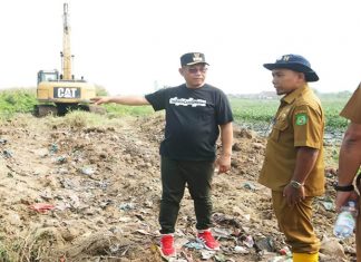 Akhyar Pimpin Lansung Pengorekan Danau Martubung