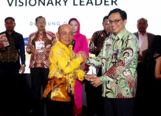 HM Harris Terima Penghargaan di Visionary Leadership