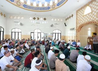 Safari Jumat Berokah Kapolda Sumut Kali Ini Berada Di Belibis Perumnas Mandala