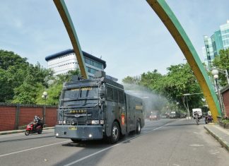 Cegah Penyebaran Covid-19, Penyemprotan Disinfektan Massal Dilakukan Di Medan