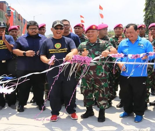 Resmikan Jalan Ahmad Berkawan, Akhyar : Semoga Aktivitas Warga Belawan Jadi Lancar