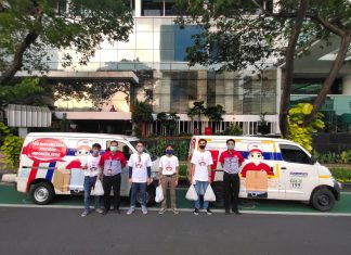 JNE bersama Ikhlas Foundation Bagikan 1500 Nasi Bungkus Buka Puasa