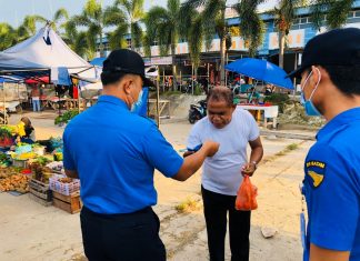 Tim Gugus Tugas Pencegahan Penyebaran Covid-19 Batam Terus Laksanakan Patroli dan Berikan Masker Gratis Kepada Masyarakat