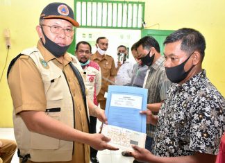 Penyerahan Kartu Tani bagi Petani di Kabupaten Sergai