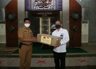 Masker untuk Masjid B.J. Habibie dan Masjid Agung Batam
