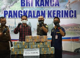 Tim Eksekutor Seksi Tindak Pidana Khusus Kejaksaan Negeri Pelalawan Eksekusi Uang Dari Salah Satu Terpidana