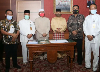 Perbentukan Kawasan Ekonomi Khusus Tanjung Sauh di tanda tangani DPRD Kota Batam dan Pemko Batam