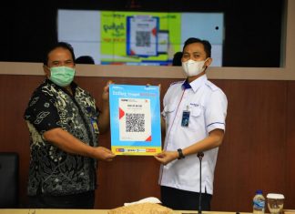 Manfaatkan Teknologi QR Code, Berinfaq di Masjid BJ Habibie Bisa Lebih Mudah! Tinggal Scan Aja