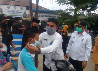 MUSPIKA Tanjung Morawa mengadakan Pembagian Ta’jil dan Sembako di Kantor Desa Bangun Rejo Dusun V