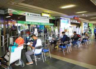Pergerakan Lalu Lintas Angkutan Udara di Bandara Internasional Hang Nadim Batam Maret 2021