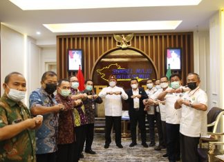 Gubernur HD Akan Bangun Gedung Bulutangkis PBSI Sumsel