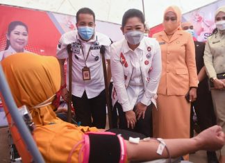 Ketua PMI Provinsi Sumsel Tinjau Kegiatan Donor Darah