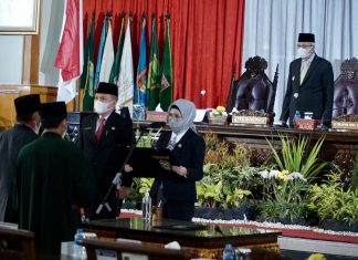 MY Hadiri Rapat Paripurna Istimewa PAW Anggota DPRD Sumsel