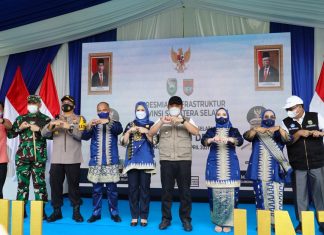 Resmikan 46 Kegiatan Pembangunan Infrastruktur Mura