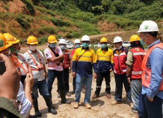 WARGA PARONGIL KAB. DAIRI MENDUKUNG SEPENUHNYA KEHADIRAN PERUSAHAAN TAMBANG PT. DPM
