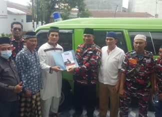 Satu Unit Ambulance diberikan kepada pengurus Masjid Al-Fallah , Bantuan Macab LMP Kota Medan