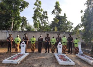 Ketua IAD Kejaksaan Negeri Kabupaten Pelalawan Dan Para Kasi Kasubagbin Kejaksaan Negeri Pelalawan Seluruh Pegawai Kejaksaan Adakan ziarah