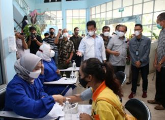 Vaksinasi bagi Pekerja Industri untuk Mendukung Jalannya Industri dan Investasi