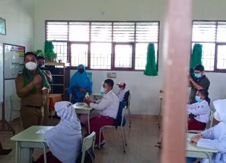 Bupati Pelalawan Tinjau Simulasi Tatap Muka Pembalajaran