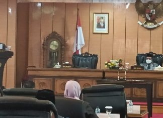 Sidang Paripurna DPRD Karimun di Hadiri Bupati Aunur Rapiq