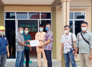 PT Timah Bantu Jaring dan Mesin untuk Nelayan Sawang Laut