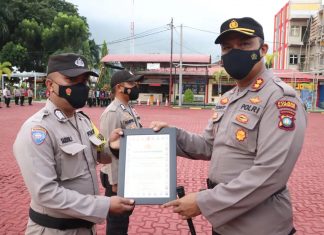 Kapolres Karimun Beri Penghargaan Kepada 29 Personel Polres Karimun