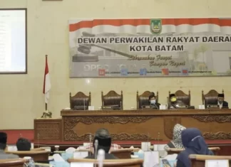Rapat Paripurna di Pimpin Ketua DPRD Kota Batam Nuryanto Rapat Paripurna di Pimpin Ketua DPRD Kota Batam Nuryanto