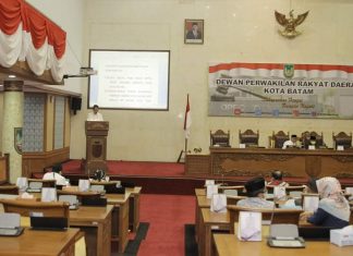 Perombakan Susunan Ketua Komisi Dan Dewan Kehormatan DPRD Kota Batam