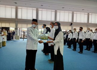 Pemkab Bintan Serahkan SK CPNS dan PPPK Guru Tahap I
