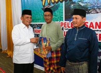 Gubernur Ansar Ajak CJH Himpunan Keluarga Serasan untuk Terus Jaga Kekompakan