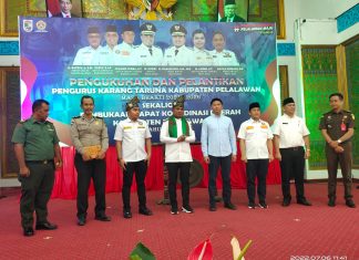 Bupati Zukri Resmi Melantik Pengurus Karang Taruna Pelalawan