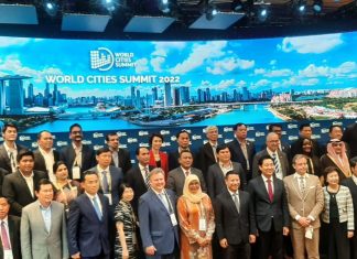 Plt Bupati Roby dan Tokoh Dunia Diskusi Bersama di World Cities Summit 2022
