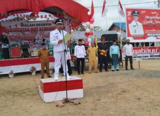 Upacara Bendera HUT RI Ke-77, Kepala Desa Palas Ajak Masyarakat Jaga Kesatuan NKRI