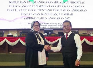 Marlin Hadiri Paripurna DPRD Kepri Marlin Hadiri Paripurna DPRD Kepri