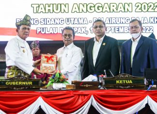 Paripurna Nota Keuangan dan Ranperda APBD-P 2022 Paripurna Nota Keuangan dan Ranperda APBD-P 2022