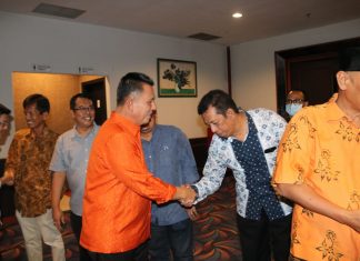 Warga Kijang Perantauan di Batam Antuasias Sambut Gubernur Ansar