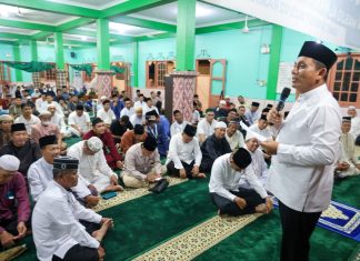 Gubernur Ansar Memulai Rangkaian Safari Ramadhan di Masjid Al-Marhamah Tanjungpinang