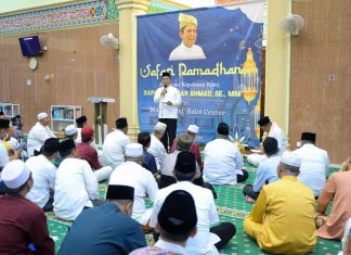 Malam Ramadhan Kelima, Gubernur Ansar Safari ke Masjid Jami’ Baloi Center Batam