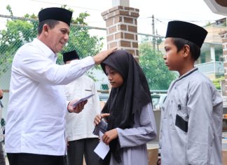 Bersama Gojek, Gubernur Ansar Bakti Sosial di Panti Asuhan Qurrotu A’yun Batam