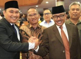 PAW DPRD Batam Dilantik, Jefridin Wakili Walikota Ucapkan Selamat Bertugas
