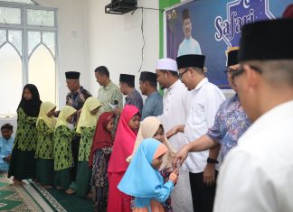Silaturahmi dengan Warga Kampung Tua Tiangwangkang, BP Batam Serahkan Bantuan dan Santunan Anak Yatim