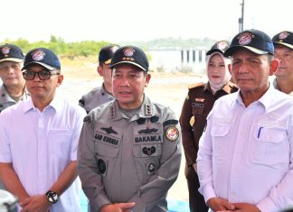 Gubernur Ansar Dampingi Kepala Bakamla RI Laksdya TNI Aan Kurnia Lakukan Ground Breaking Pembangunan Dermaga Bakamla di Batam