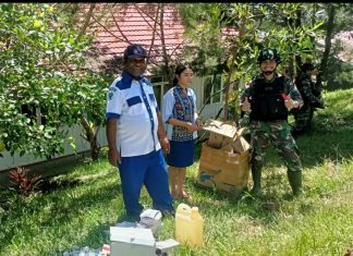 Satgas Yonif Raider 142/KJ Lakukan Pendampingan Pemusnahan Obat Kadaluarsa Di Eragayam
