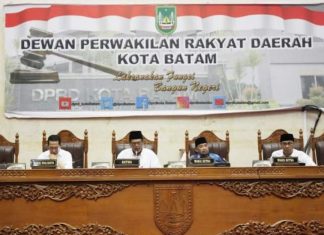 Rapat Paripurna DPRD kota Batam